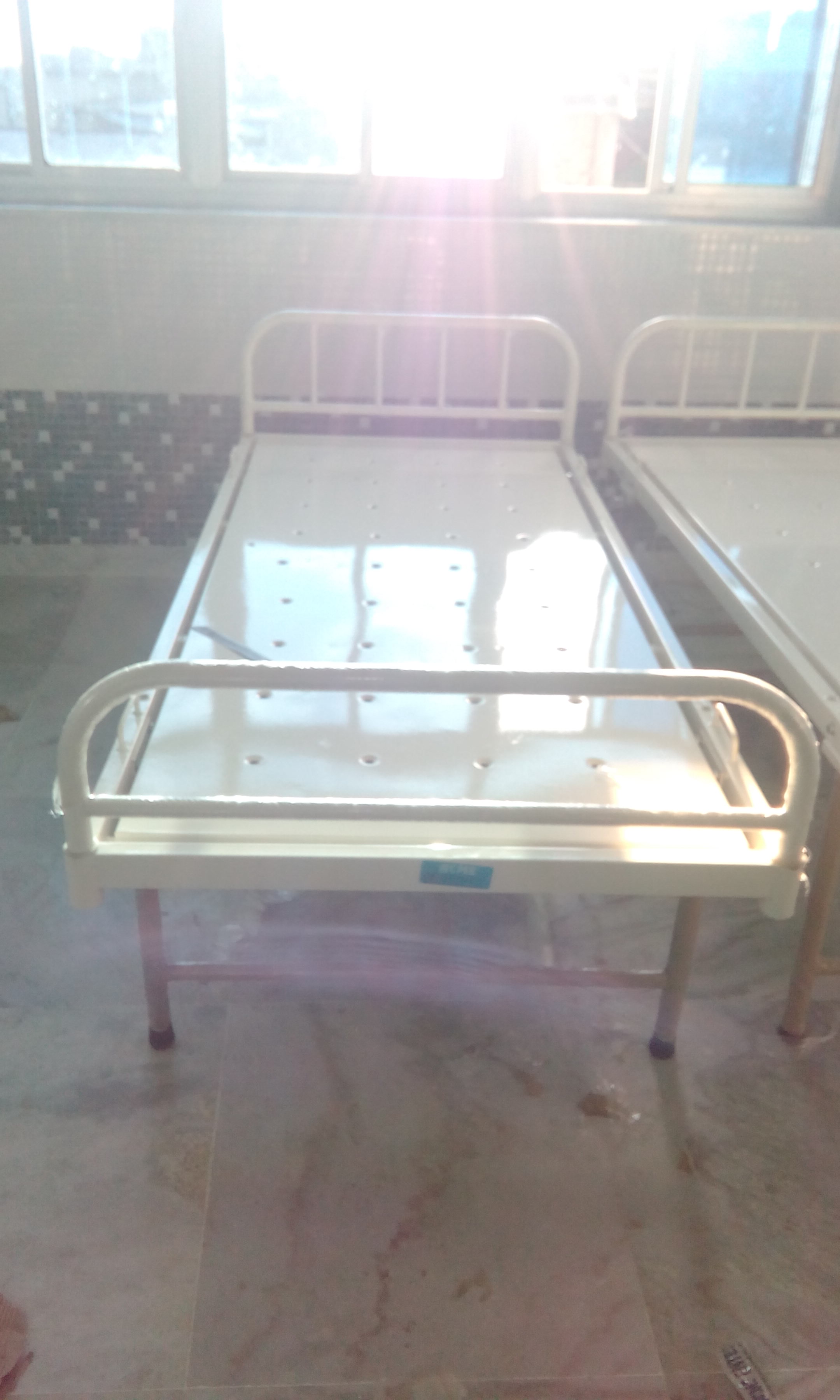 Plain Bed Deluxe LIVE1010